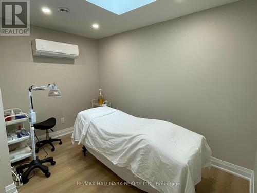 Garden - 45 Northcliffe Boulevard, Toronto, ON - Indoor Photo Showing Bedroom