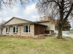 2 Country Club Drive  Hamilton, ON L8K 5W2