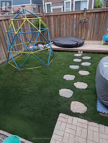 68 Lupo Drive, Hamilton, ON - Outdoor