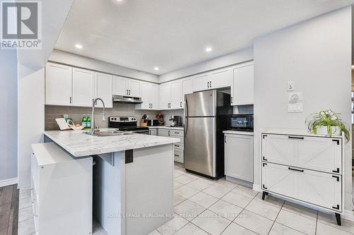 68 Lupo Drive, Hamilton, ON - Indoor Photo Showing Kitchen