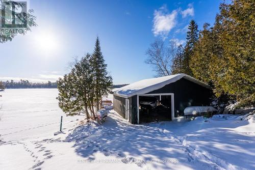 126 Chapman Drive Se, Magnetawan, ON - Outdoor