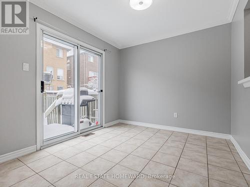 304 Flagstone Way, Newmarket, ON - Indoor Photo Showing Other Room