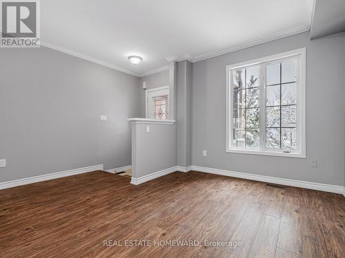 304 Flagstone Way, Newmarket, ON - Indoor Photo Showing Other Room