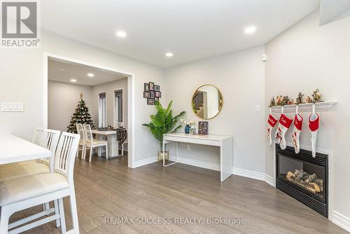 5383 Red Brush Drive, Mississauga, ON - Indoor With Fireplace
