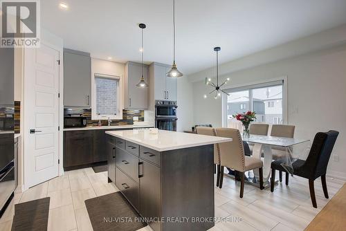 1895 Fountain Grass Drive, London South (South B), ON - Indoor