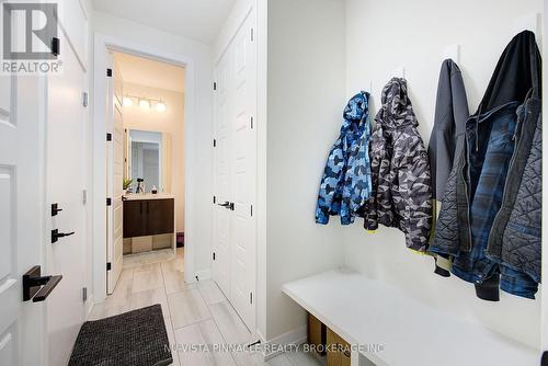 1895 Fountain Grass Drive, London South (South B), ON - Indoor