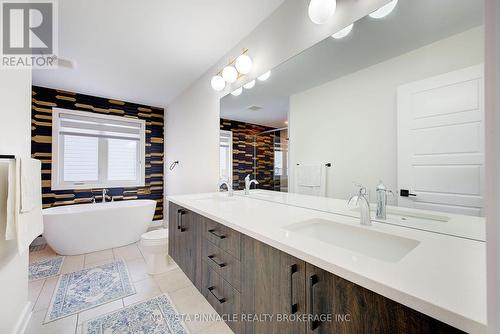 1895 Fountain Grass Drive, London South (South B), ON - Indoor Photo Showing Bathroom