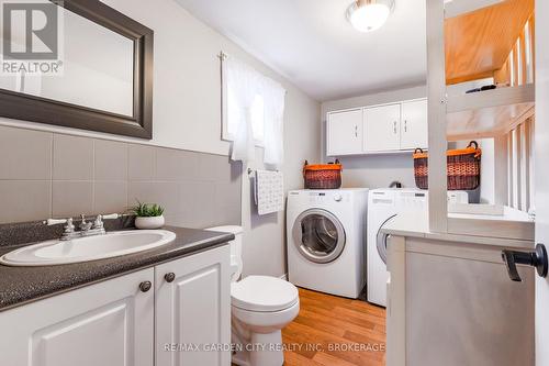 26 Garnet Street, St. Catharines (Facer), ON - Indoor Photo Showing Laundry Room