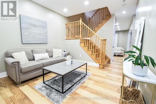 7794 Sassafras Trail, Niagara Falls (Brown), ON - Indoor