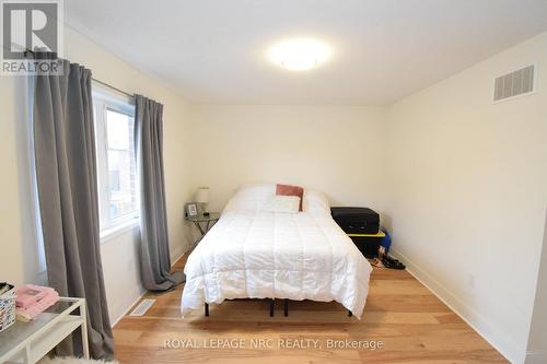 7794 Sassafras Trail, Niagara Falls (Brown), ON - Indoor Photo Showing Bedroom