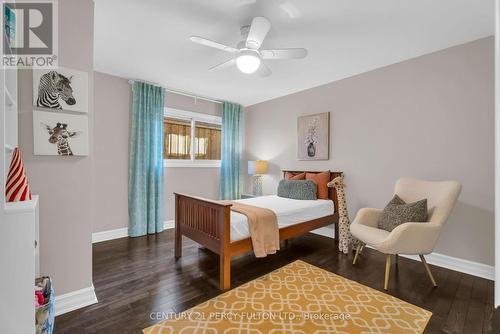 3477 Bridgewood Drive, Mississauga, ON - Indoor Photo Showing Bedroom