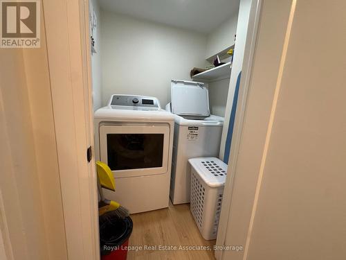 Bsmt - 65 North Heights Road, Toronto, ON - Indoor Photo Showing Laundry Room