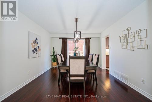 3068 Prentiss Road, Mississauga, ON - Indoor Photo Showing Dining Room