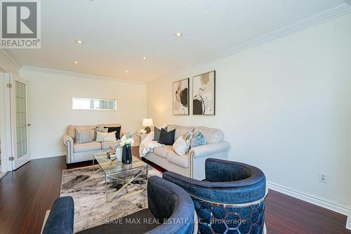 3068 Prentiss Road, Mississauga, ON - Indoor Photo Showing Living Room