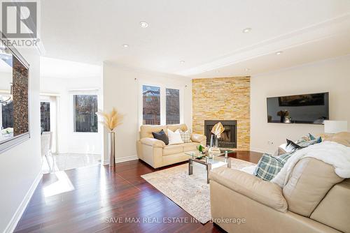 3068 Prentiss Road, Mississauga, ON - Indoor Photo Showing Living Room With Fireplace