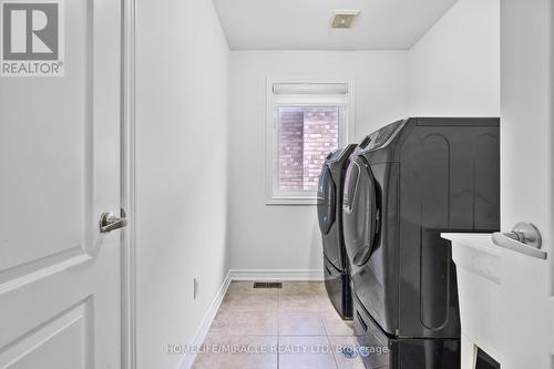 71 Skyvalley Drive, Brampton, ON - Indoor Photo Showing Laundry Room