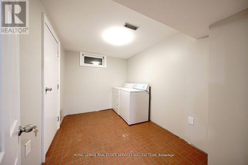 1355 Odessa Crescent, Oakville, ON - Indoor Photo Showing Other Room