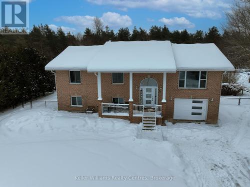 27 PINE TREE DRIVE  South Bruce Peninsula, ON N0H 1P0