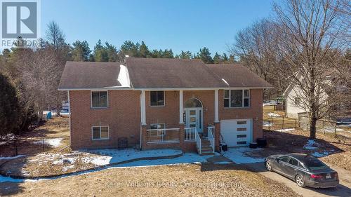 27 PINE TREE DRIVE  South Bruce Peninsula, ON N0H 1P0