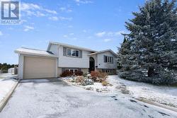 18 ROSS STREET  Norfolk, ON N0E 1Y0