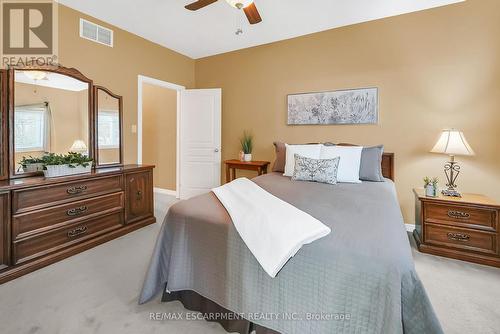169 Central Avenue, Grimsby, ON - Indoor Photo Showing Bedroom