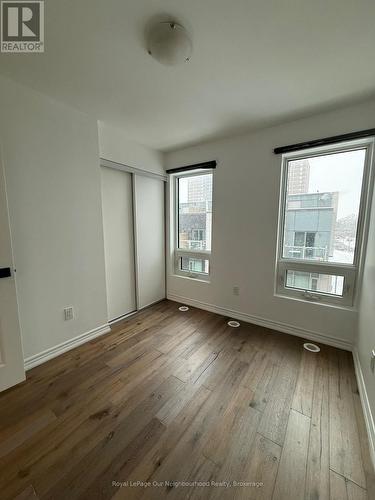 257 - 27 Applewood Lane, Toronto, ON - Indoor Photo Showing Other Room