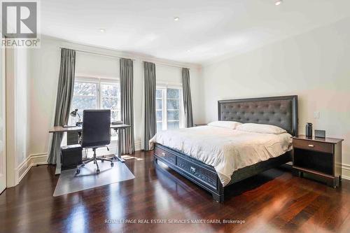 11 Doon Road, Toronto, ON - Indoor Photo Showing Bedroom