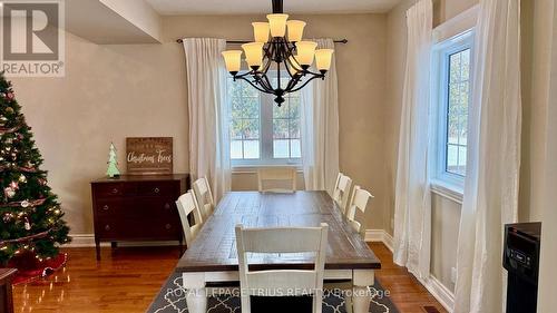 1215 Conc 8 Townsend Concession, Norfolk (Townsend), ON - Indoor Photo Showing Dining Room