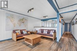 Walkout basement  / rec room - 