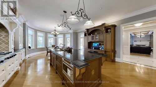 9 Fifeshire Road, Toronto, ON - Indoor Photo Showing Kitchen
