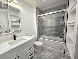 main bath with deep tub - 