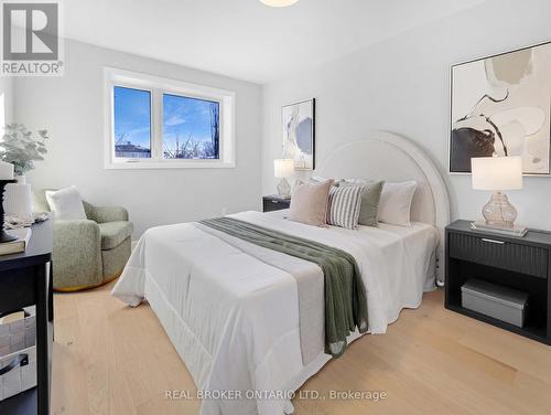 3406 Putter Place, Burlington, ON - Indoor Photo Showing Bedroom