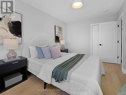 3406 Putter Place, Burlington, ON - Indoor Photo Showing Bedroom