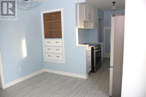 Dining kitchen - 425 Wellington Street E, Wellington North (Mount Forest), ON - Indoor