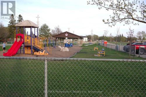 425 Wellington Street E, Wellington North (Mount Forest), ON - Outdoor