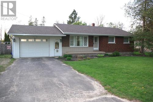 425 Wellington Street E, Wellington North (Mount Forest), ON - Outdoor