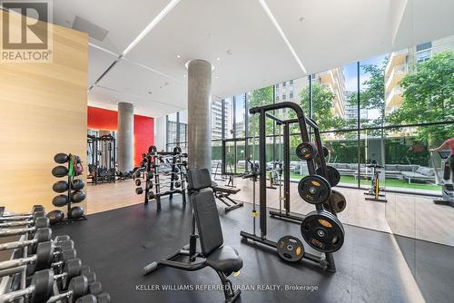 1604 - 185 Roehampton Avenue, Toronto, ON - Indoor Photo Showing Gym Room