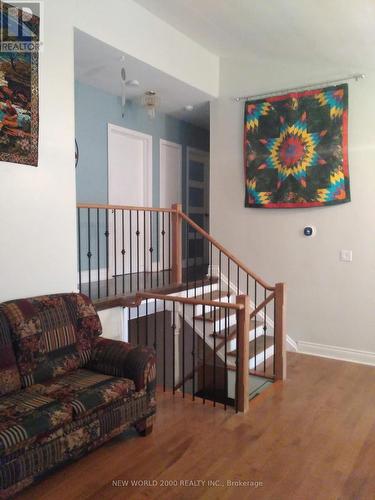 920 Greenwood Crescent, Whitby, ON - Indoor