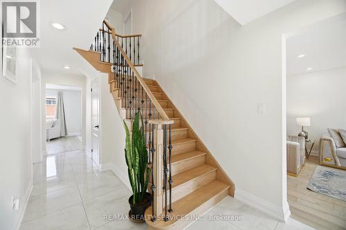 71 Hutton Crescent, Caledon, ON - Indoor Photo Showing Other Room