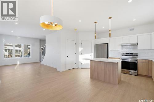 1408 Besnard Drive, Martensville, SK - Indoor Photo Showing Kitchen With Upgraded Kitchen