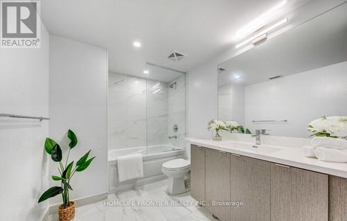 2111 - 219 Dundas Street E, Toronto, ON - Indoor Photo Showing Bathroom