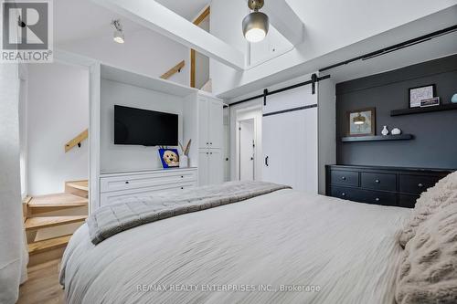 121 Montgomery Avenue, Toronto, ON - Indoor Photo Showing Bedroom
