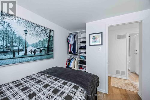 121 Montgomery Avenue, Toronto, ON - Indoor Photo Showing Bedroom
