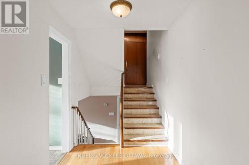 2626 Elmhurst Street, Ottawa, ON - Indoor Photo Showing Other Room