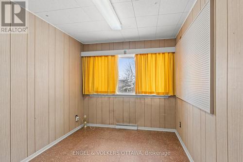 2626 Elmhurst Street, Ottawa, ON - Indoor Photo Showing Other Room