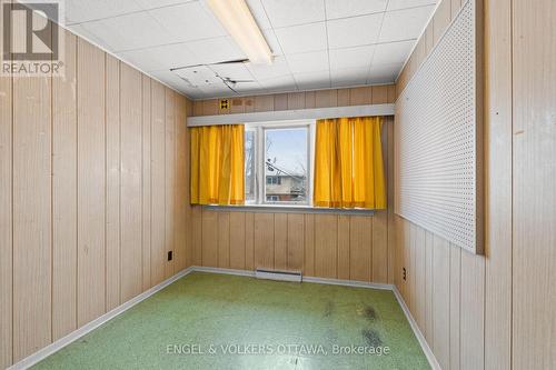 2626 Elmhurst Street, Ottawa, ON - Indoor Photo Showing Other Room