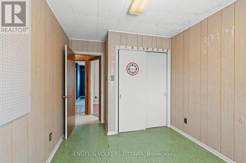 2626 Elmhurst Street, Ottawa, ON - Indoor Photo Showing Other Room