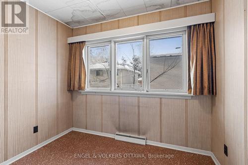 2626 Elmhurst Street, Ottawa, ON - Indoor Photo Showing Other Room