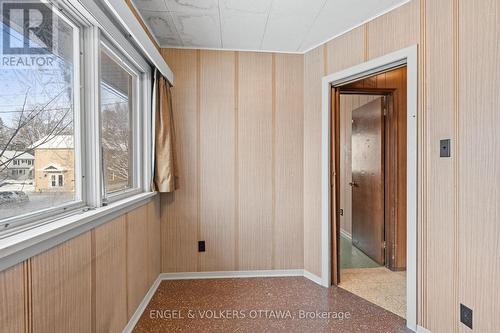 2626 Elmhurst Street, Ottawa, ON - Indoor Photo Showing Other Room