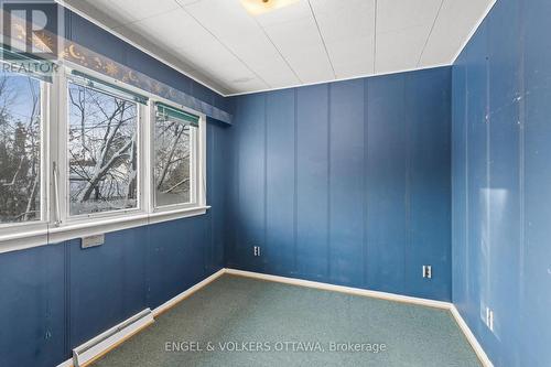 2626 Elmhurst Street, Ottawa, ON - Indoor Photo Showing Other Room